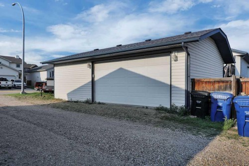 18 Plumtree Crescent, Blackfalds, AB - Outdoor