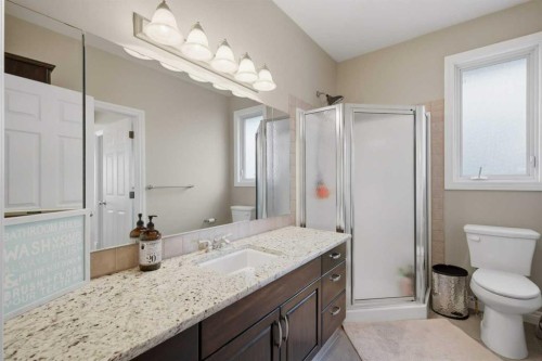 85 Grand Ave, Norglenwold, AB - Indoor Photo Showing Bathroom