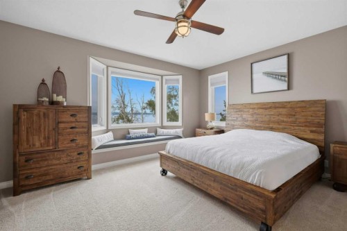 85 Grand Ave, Norglenwold, AB - Indoor Photo Showing Bedroom