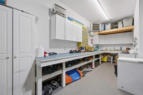 85 Grand Ave, Norglenwold, AB - Indoor Photo Showing Laundry Room