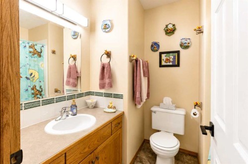 46 Lord Close, Red Deer, AB 