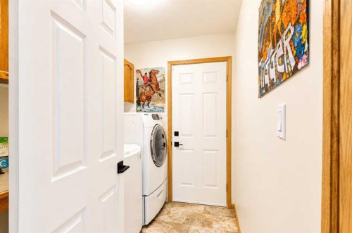 46 Lord Close, Red Deer, AB 