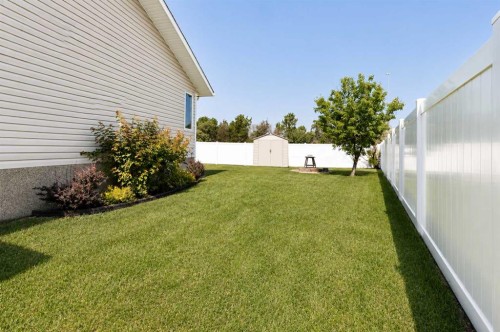46 Lord Close, Red Deer, AB 