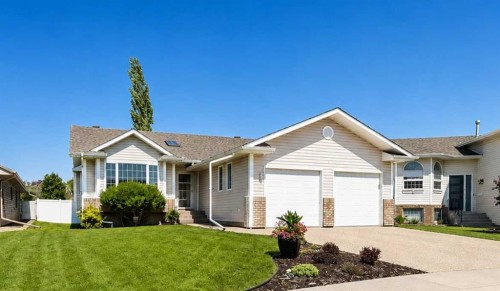 46 Lord Close, Red Deer, AB 