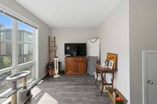 604-125 Caribou Crescent, Red Deer, AB - Indoor Photo Showing Other Room