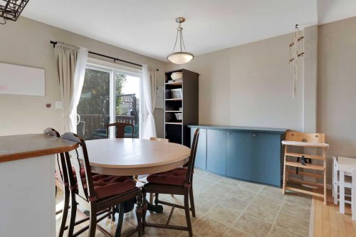 39 Terrace Heights Drive, Lacombe, AB - Indoor Photo Showing Dining Room