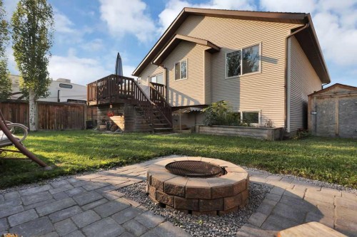39 Terrace Heights Drive, Lacombe, AB - Outdoor