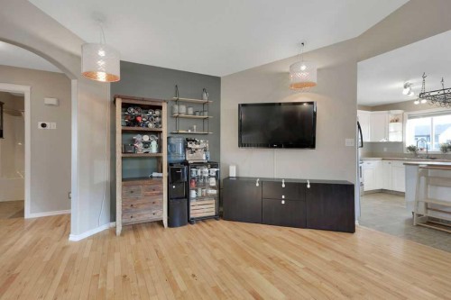 39 Terrace Heights Drive, Lacombe, AB - Indoor