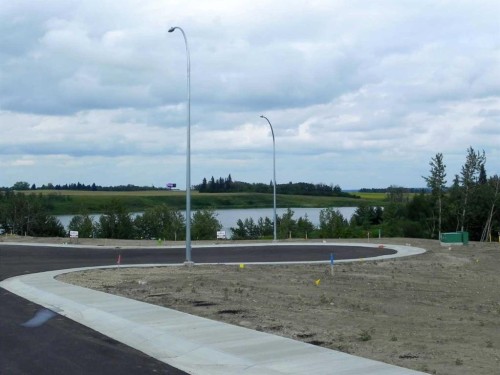 22 Henner'S Place, Lacombe, AB 