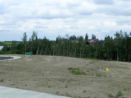 22 Henner'S Place, Lacombe, AB 