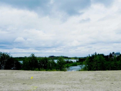 22 Henner'S Place, Lacombe, AB 