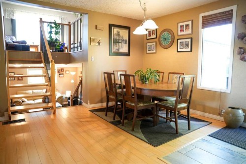 43081 Rng Rd 95A, Hardisty, AB - Indoor Photo Showing Dining Room