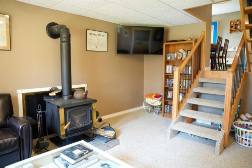 43081 Rng Rd 95A, Hardisty, AB - Indoor With Fireplace