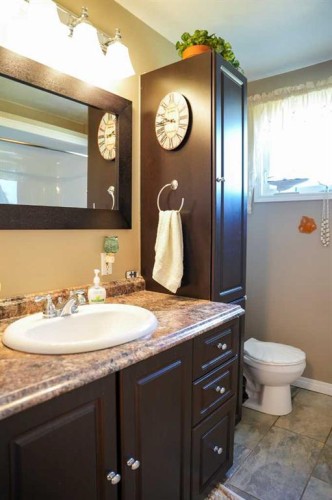 43081 Rng Rd 95A, Hardisty, AB - Indoor Photo Showing Bathroom