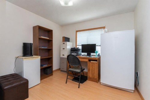 337-37543 England Way, Rural Red Deer County, AB - Indoor Photo Showing Office