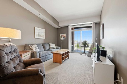 412-69 Ironstone Drive, Red Deer, AB - Indoor Photo Showing Living Room