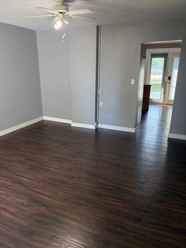5206 49 Street, Castor, AB - Indoor Photo Showing Other Room