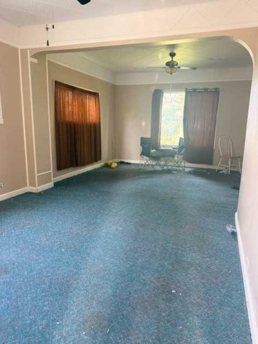 4903 48 Street, Hardisty, AB - Indoor Photo Showing Other Room