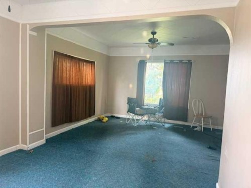 4903 48 Street, Hardisty, AB - Indoor Photo Showing Other Room