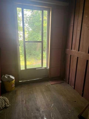 4903 48 Street, Hardisty, AB - Indoor Photo Showing Other Room