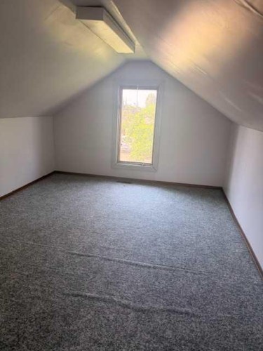 4903 48 Street, Hardisty, AB - Indoor Photo Showing Other Room