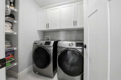 110 Longmire Close, Red Deer, AB - Indoor Photo Showing Laundry Room