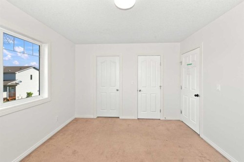 4-6802 50 Avenue, Camrose, AB - Indoor Photo Showing Other Room