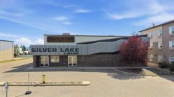 9 Beju Ind Drive Sylvan Lake, AB T4S 2J7