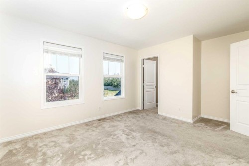 19 Reid Court, Sylvan Lake, AB - Indoor Photo Showing Other Room