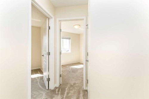 19 Reid Court, Sylvan Lake, AB - Indoor Photo Showing Other Room