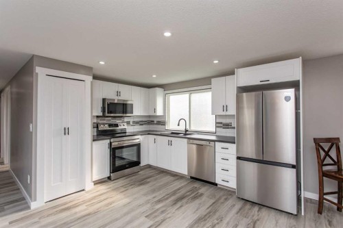 30-5344 76 Street, Red Deer, AB 