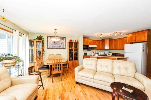 4009 69A Street Close, Camrose, AB - Indoor Photo Showing Living Room