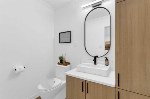 523-608 7 Avenue, Canmore, AB - Indoor Photo Showing Bathroom