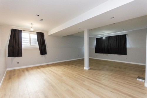 98 Greenham Drive, Red Deer, AB - Indoor Photo Showing Other Room