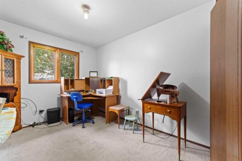 5205 48 Avenue, Sedgewick, AB - Indoor Photo Showing Office