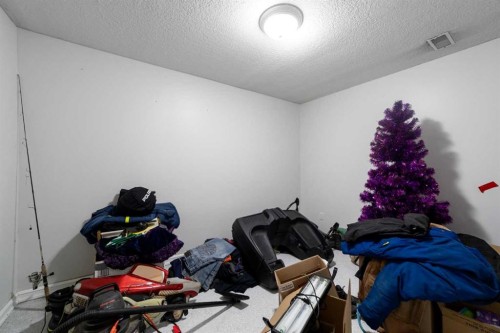 4910 57 Street, Killam, AB - Indoor