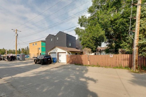 9111 Fairmount Drive Se, Calgary, AB - Outdoor