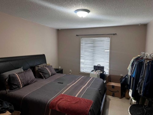 304A-80 Kelloway Crescent, Red Deer, AB - Indoor Photo Showing Bedroom