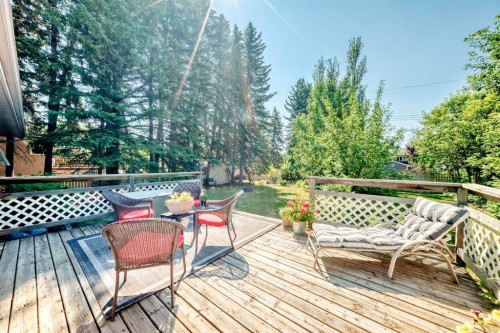 94 Hathaway Lane, Lacombe, AB - Outdoor With Deck Patio Veranda