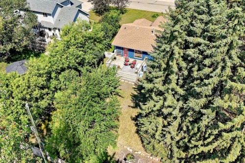 94 Hathaway Lane, Lacombe, AB - Outdoor