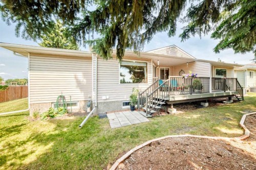 37-2821 Botterill Crescent, Red Deer, AB - Outdoor With Deck Patio Veranda