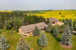 38212 Range Road 252 Rural Lacombe County, AB T4L 2N2