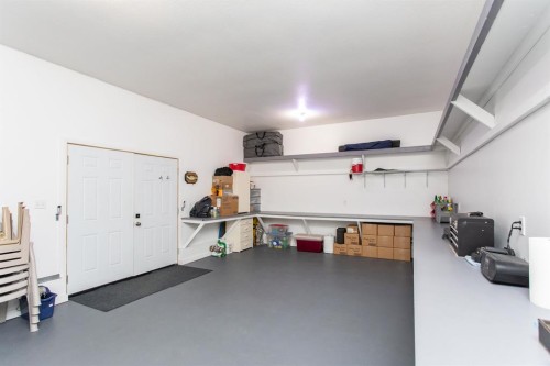 38212 Range Road 252, Rural Lacombe County, AB - Indoor Photo Showing Garage