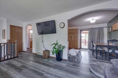 43 Oak Street, Red Deer, AB - Indoor