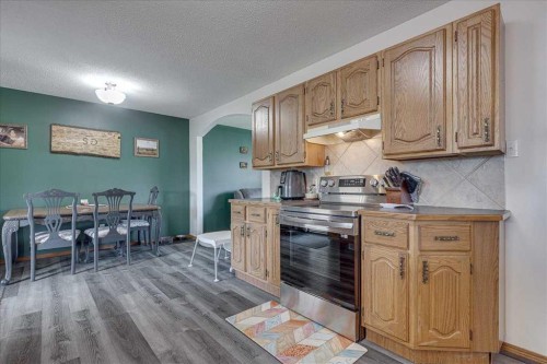 43 Oak Street, Red Deer, AB - Indoor Photo Showing Kitchen