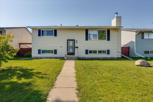 43 Oak Street, Red Deer, AB - Outdoor