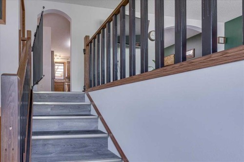 43 Oak Street, Red Deer, AB - Indoor Photo Showing Other Room