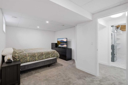 36 Anders Street, Red Deer, AB - Indoor Photo Showing Bedroom
