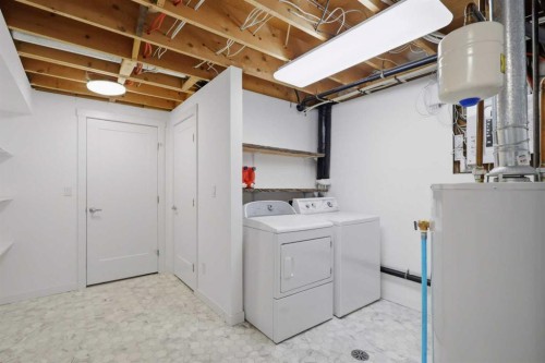 36 Anders Street, Red Deer, AB - Indoor Photo Showing Laundry Room