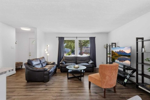 36 Anders Street, Red Deer, AB - Indoor Photo Showing Living Room